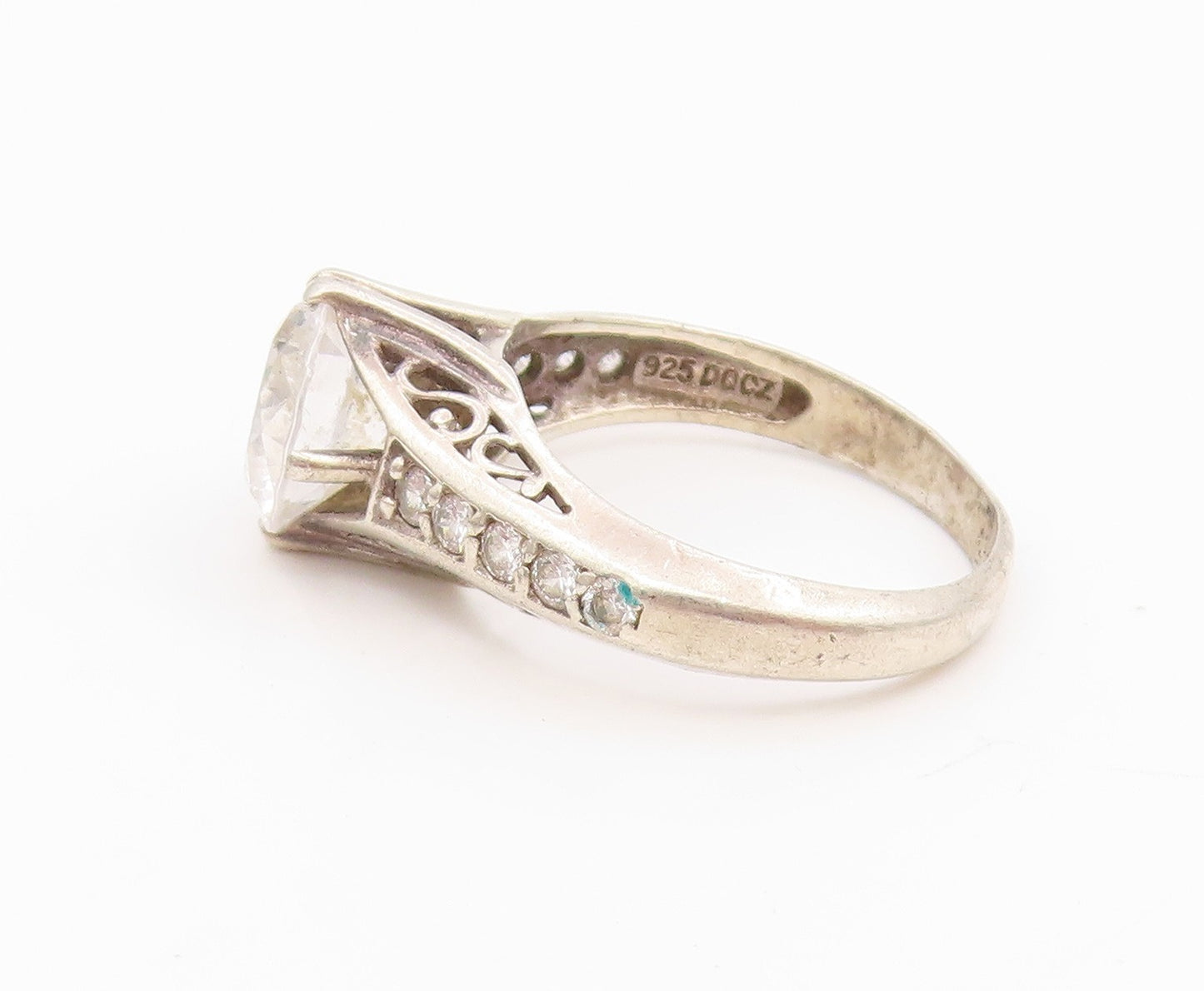 925 Sterling Silver Vintage Ring Classic CZ With Accent Stones  Sz 8  RG34472