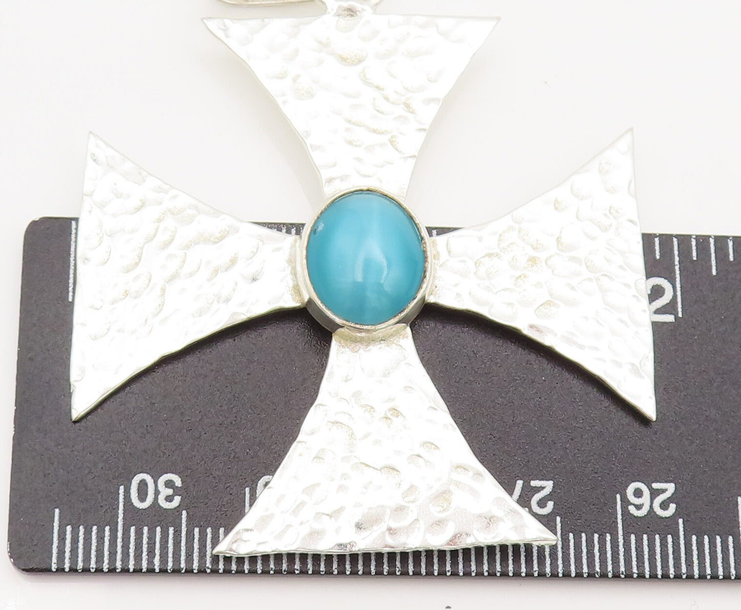 925 Sterling Silver  Vintage Dented Fan Cut Blue Cat's Eye Pendant  PT22271