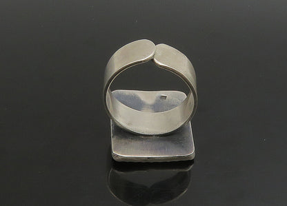 MIDDLE EAST 925 Silver   Vintage Swirl Adjustable Band Ring Sz 8.5  RG23389