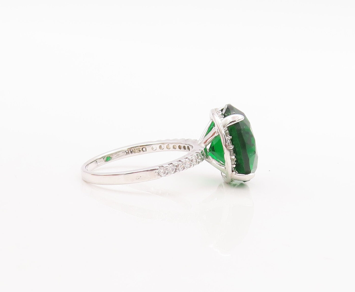 925 Sterling Silver Vintage Ring Minimalist Round Green Halo CZ  Sz 7.5 RG29517
