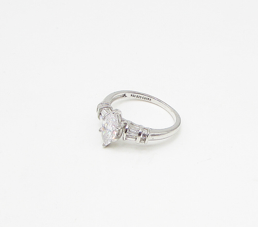 925 Sterling Silver  Faceted White Cubic Zirconia Band Ring Sz 8  RG3253