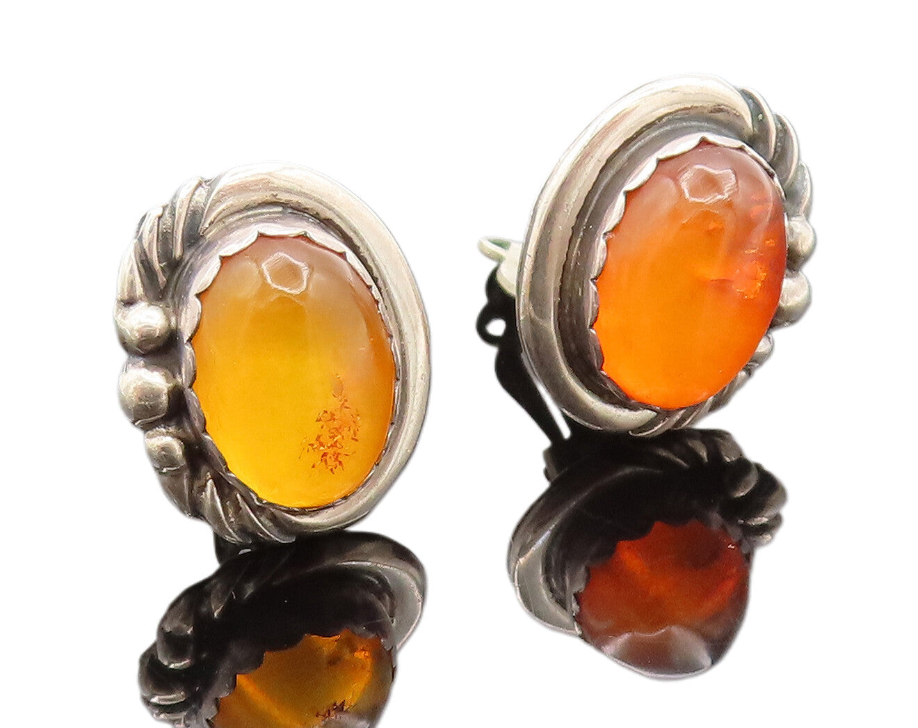 925 Silver  Vintage Beaded & Ribbed Edge Amber Clip Back Earrings  EG12370