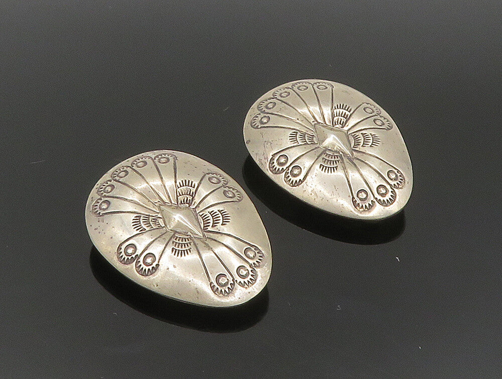 NAVAJO 925 Sterling Silver  Vintage Etched Design Non Pierce Earrings  EG11622