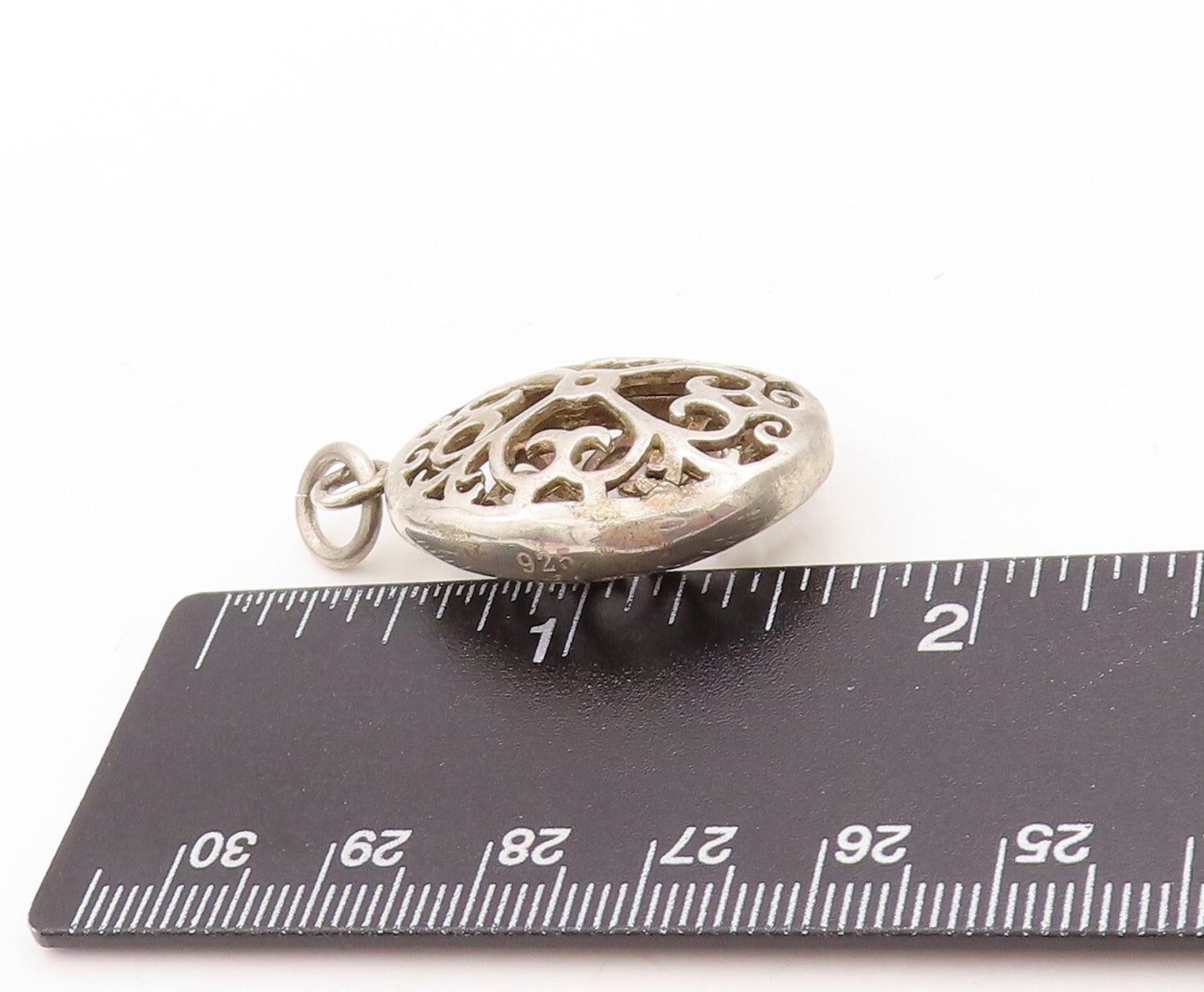 925 Sterling Silver Vintage Pendant Solid Oval Swirly Hearts Cutout  PT23672