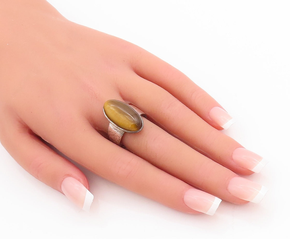 925 Sterling Silver Vintage Ring Large Cabochon Oval Tiger's Eye  Sz 9 RG28884