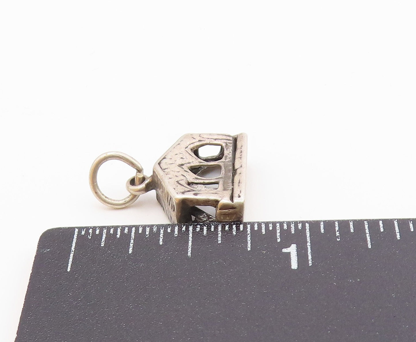 925 Sterling Silver  Vintage Open Barn House With Wide Windows Pendant PT20519