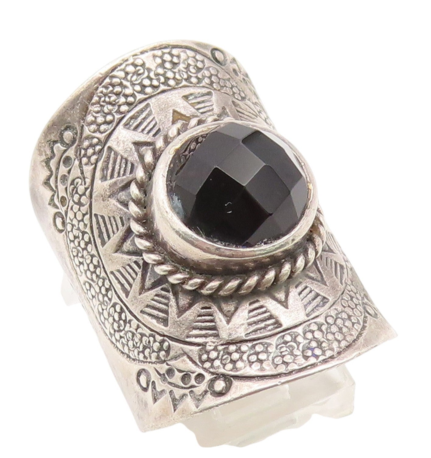 925 Sterling Silver Vintage Ring Faceted Black Onyx Etched Band  Sz 7.5  RG35186