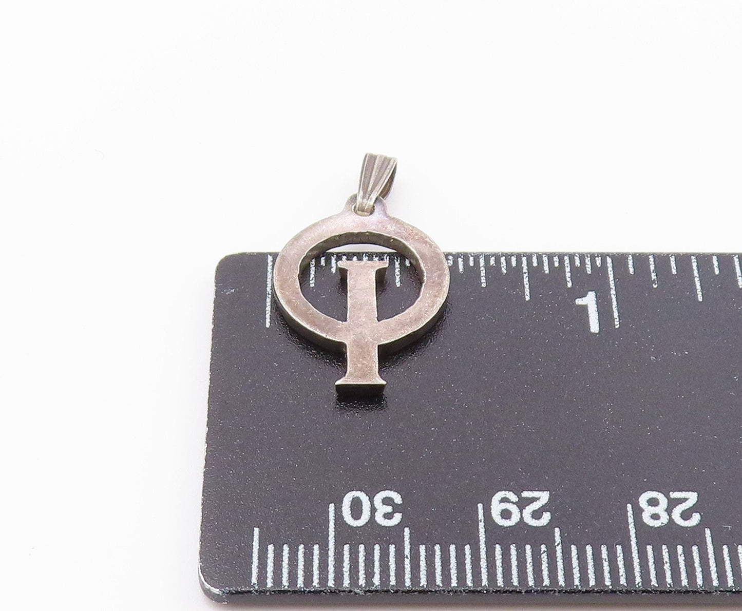 925 Sterling Silver  Vintage Dark Tone Open Circle Petite Pendant  PT19158