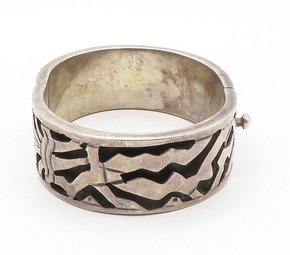 TAXCO 925 Sterling Silver  Vintage Cutout Design Hinge Bangle Bracelet  BT6028