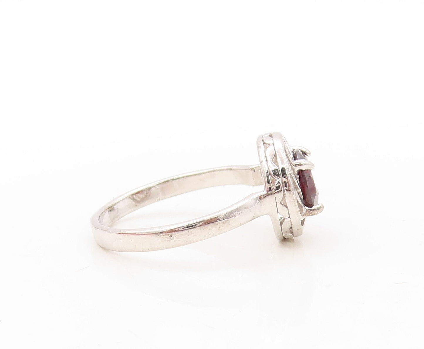 925 Sterling Silver Vintage Ring Rose Round Garnet Cutout Frame  Sz 8  RG31065