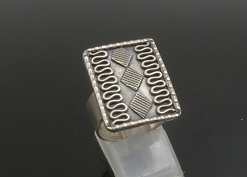 MIDDLE EAST 925 Silver   Vintage Swirl Adjustable Band Ring Sz 8.5  RG23389