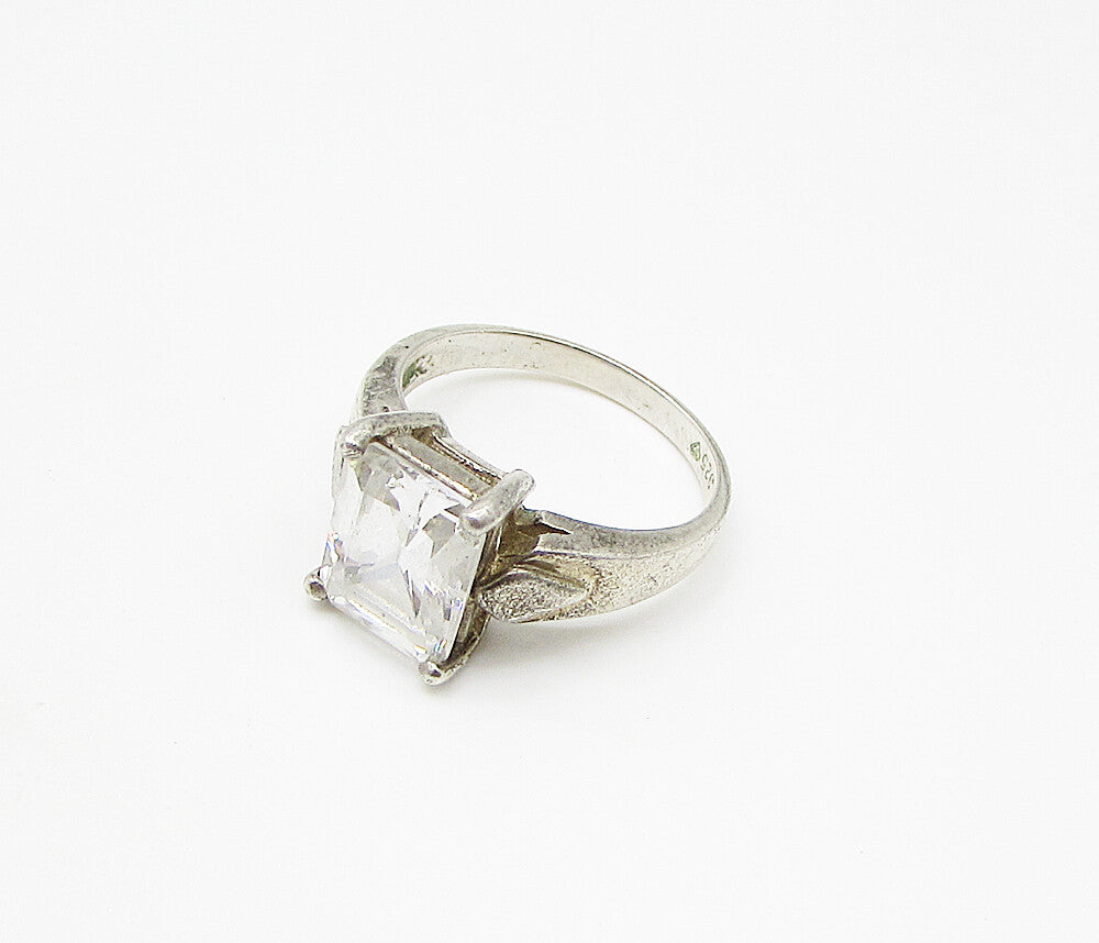 925 Sterling Silver  White Cubic Zirconia Engagement Ring Sz 7  RG2950