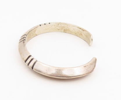 925 Sterling Silver Vintage Bracelet NAVAJO ZUNI Minimalist Grooved Cuff BT11863