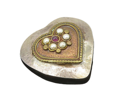 DESIGNER 925 Silver  Vintage Petite Pearls & Garnet Heart Brooch Pin  BP7199