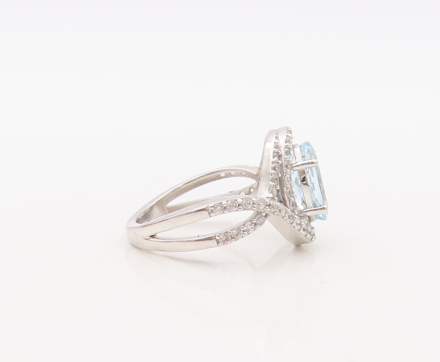 925 Sterling Silver Vintage Ring Designer Oval Blue Halo White CZ  Sz 8  RG30621