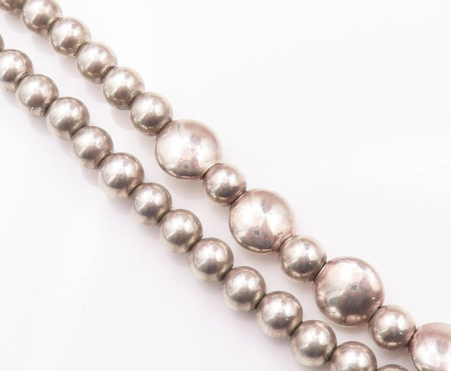 925 Sterling Silver Vintage Necklace Designer Beaded Chain Large Doughnut NE4279
