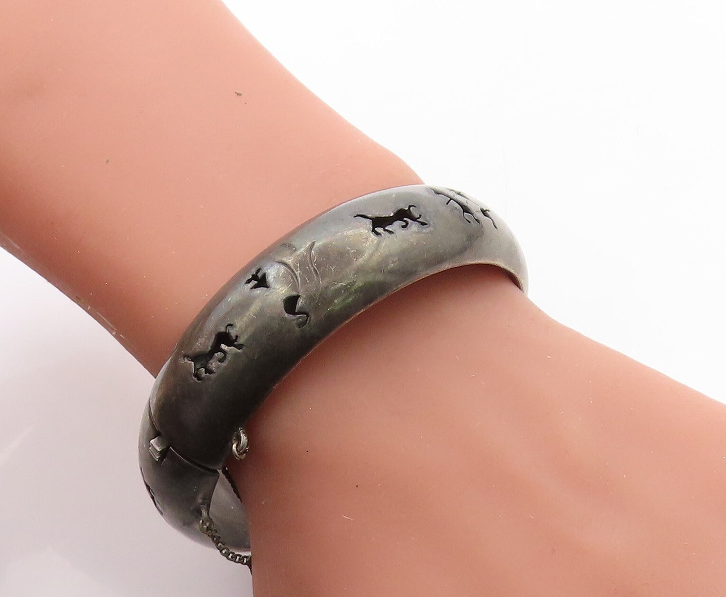 MEXICO 925 Sterling Silver  Vintage Oxidized Cutout Bangle Bracelet  BT1900