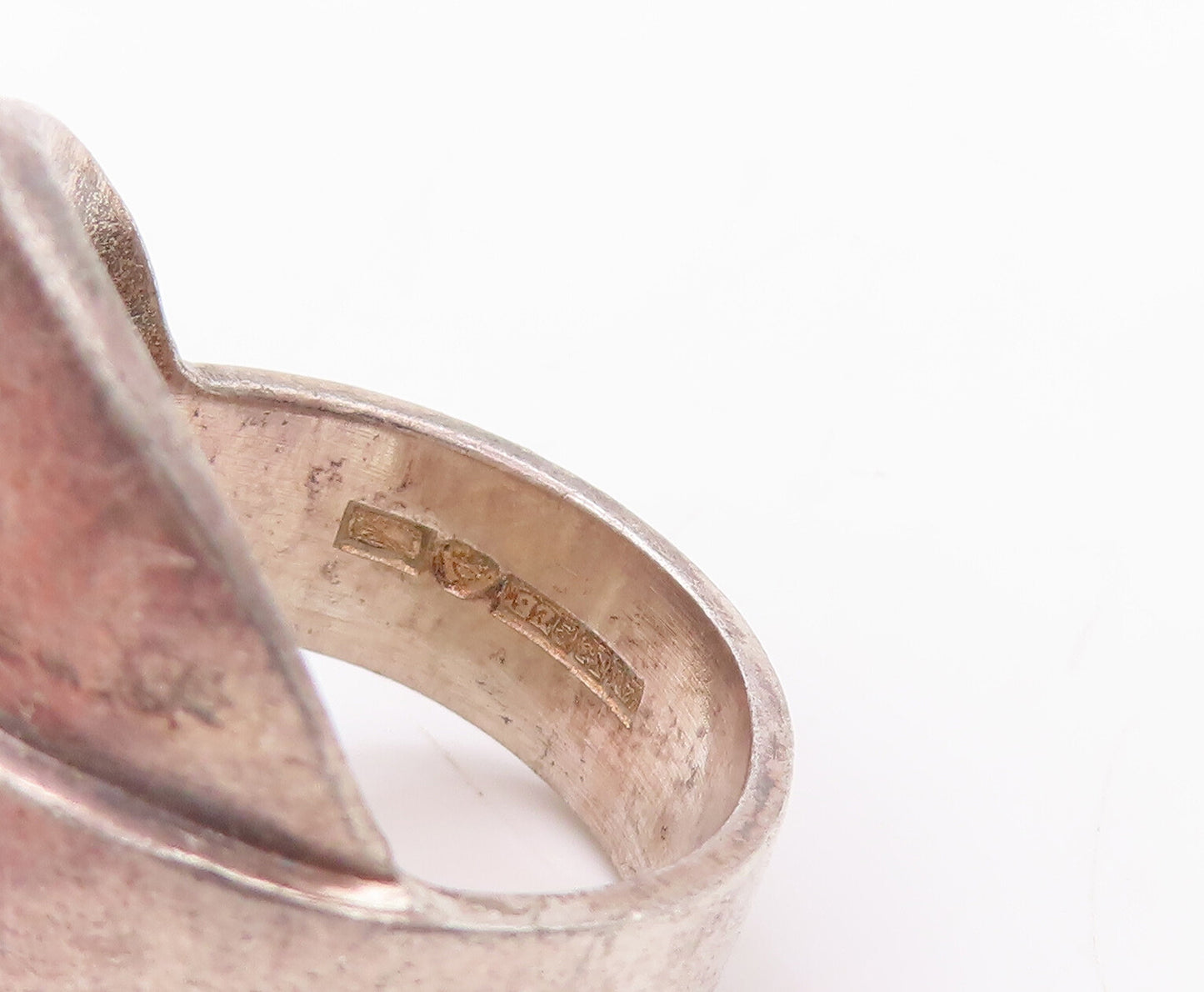 925 Sterling Silver Vintage Ring EUROPE Solid Round Plate Carved Sz 6.5  RG28440