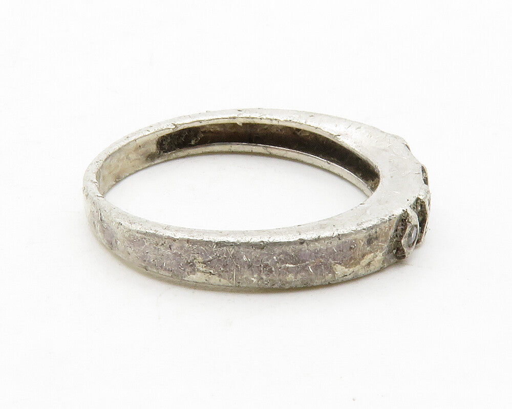 925 Sterling Silver  Vintage Petite Topaz Arrow Pattern Band Ring Sz 6 RG13723