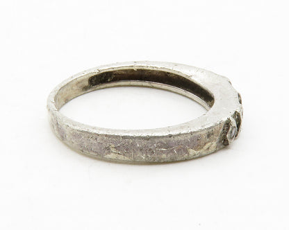 925 Sterling Silver  Vintage Petite Topaz Arrow Pattern Band Ring Sz 6 RG13723