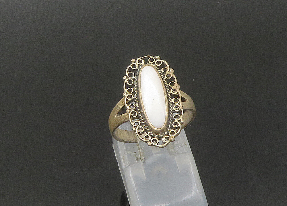 925 Sterling Silver  Vintage White Agate Swirl Trim Band Ring Sz 6  RG22272