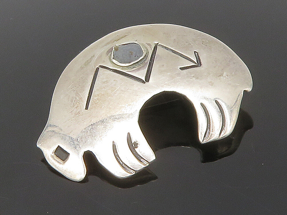 JOE DELGARITO NAVAJO 925 Silver  Vintage Arrow Etched Bear Brooch Pin  BP6246
