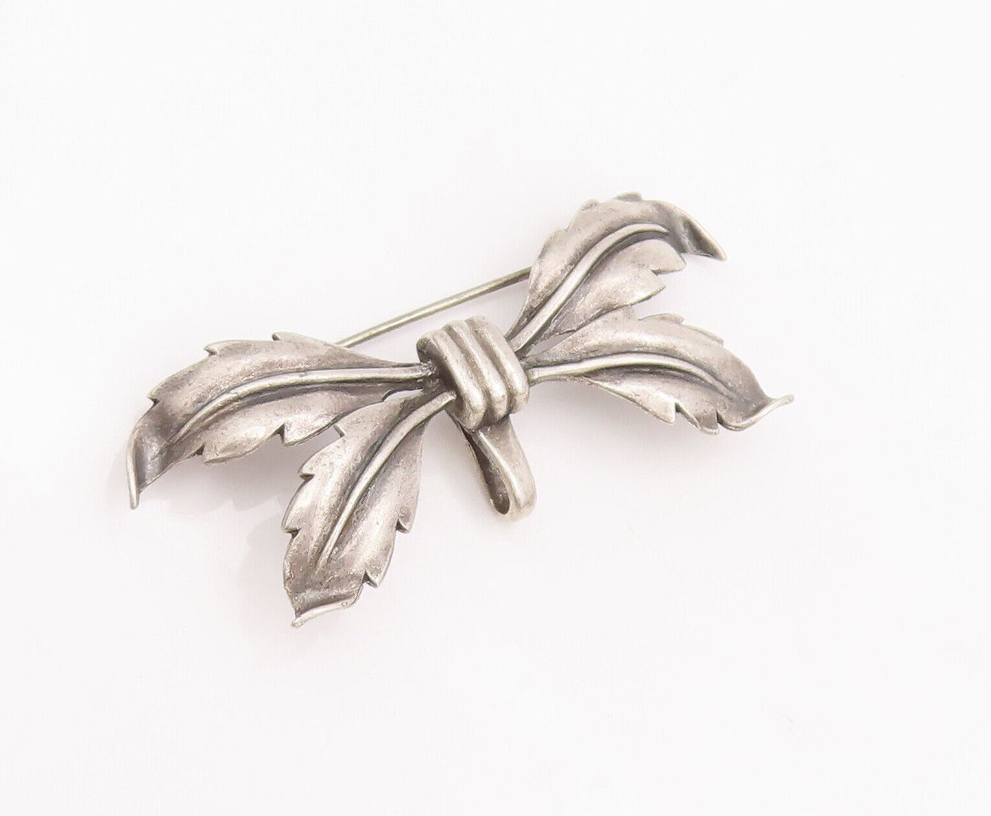 925 Sterling Silver Vintage Brooch Pin Designer Solid Carved Leaf Bow  BP10941
