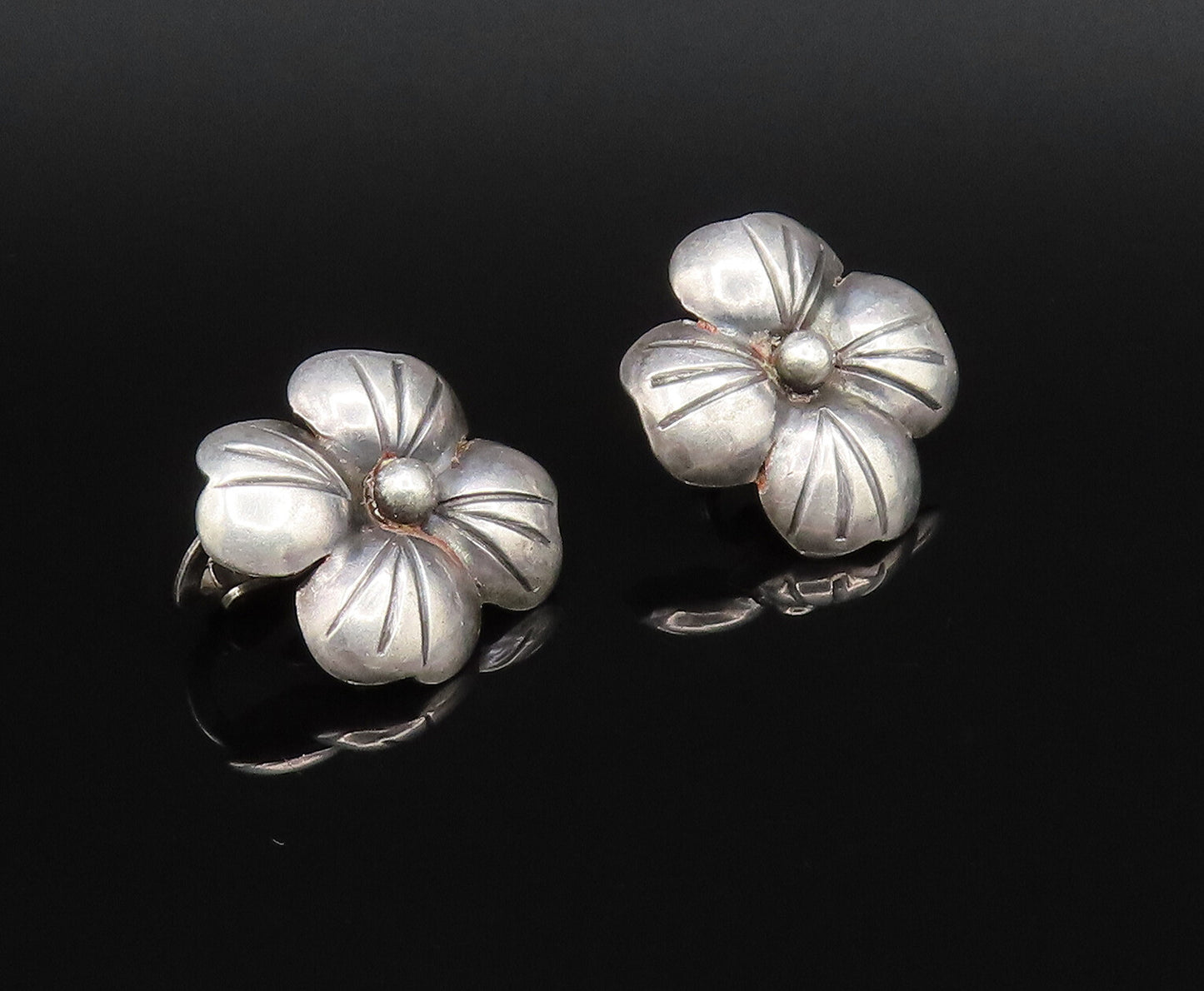 925 Silver  Vintage Etched Four Pedal Flower Non Pierced Earrings  EG12107