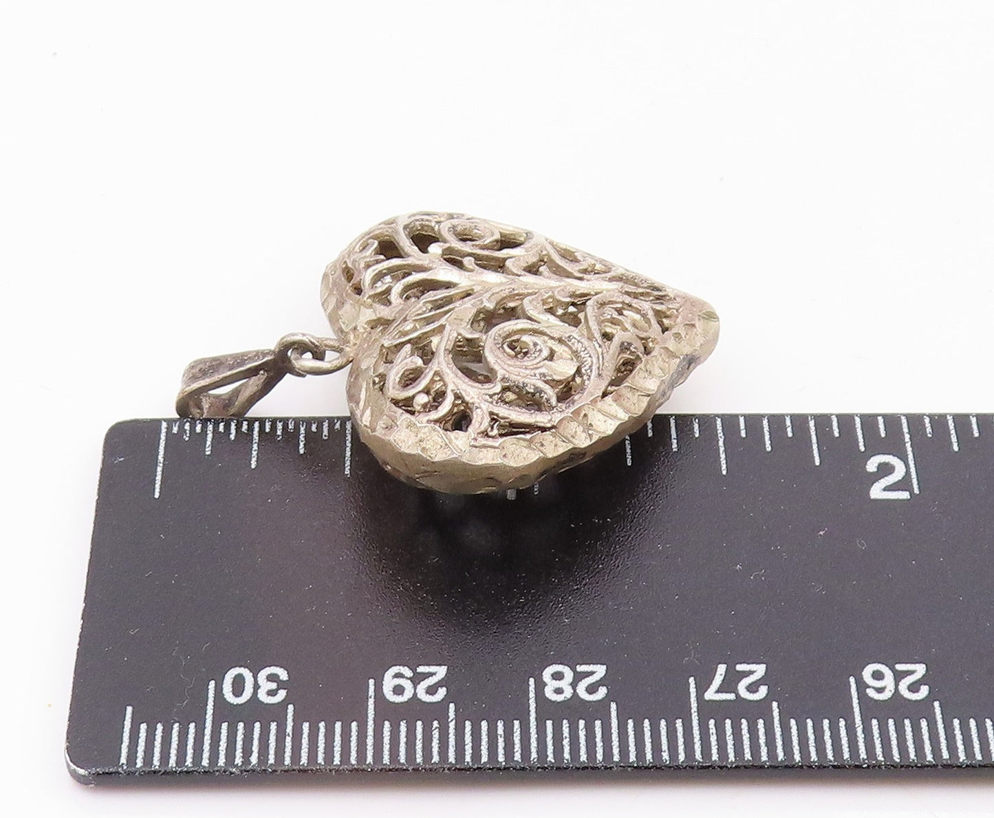 925 Sterling Silver  Vintage Shiny Swirl Vine Love Heart Pendant  PT16997