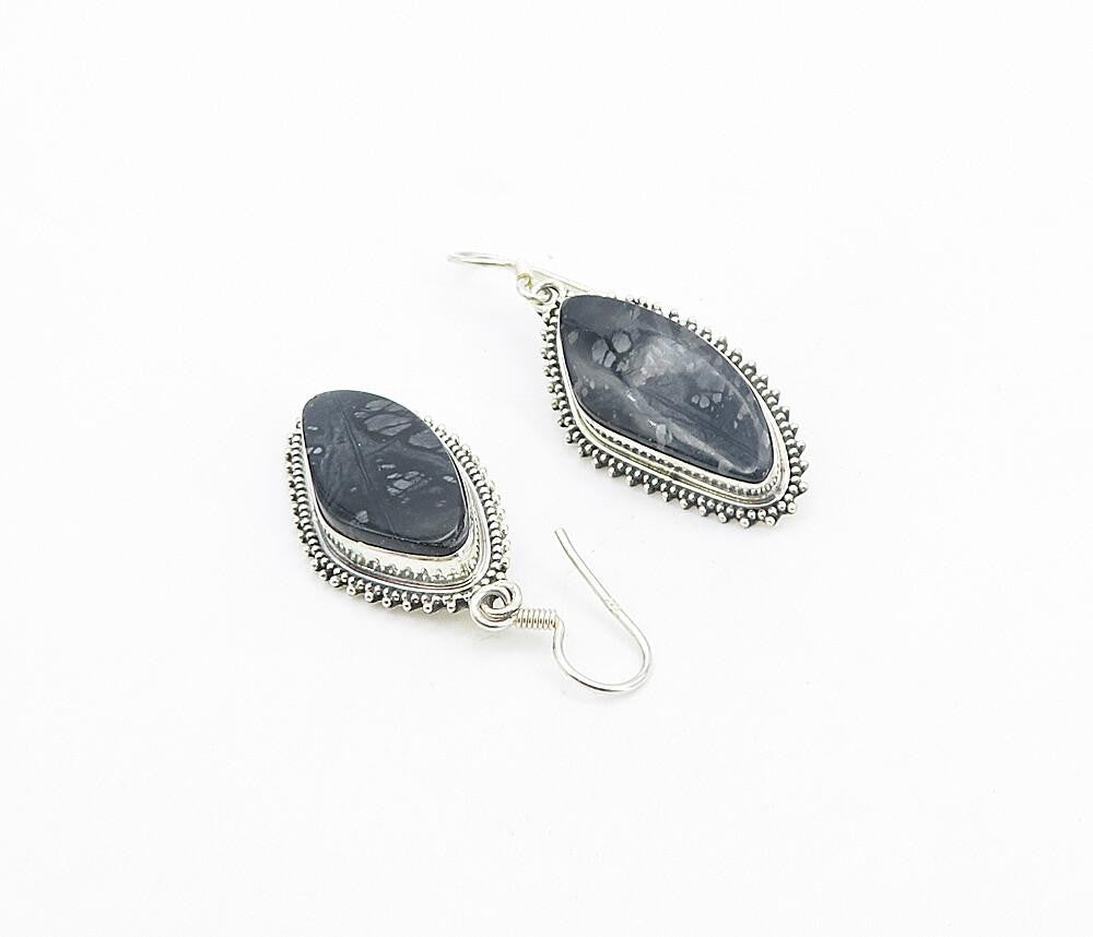 925 Sterling Silver  Vintage Black Jasper Bordered Dangle Earrings  EG3723