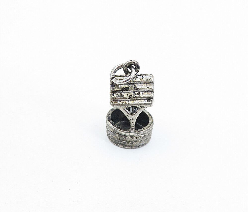DANECRAFT 925 Silver  Vintage Dark Tone Water Well Motif Drop Pendant  PT4708
