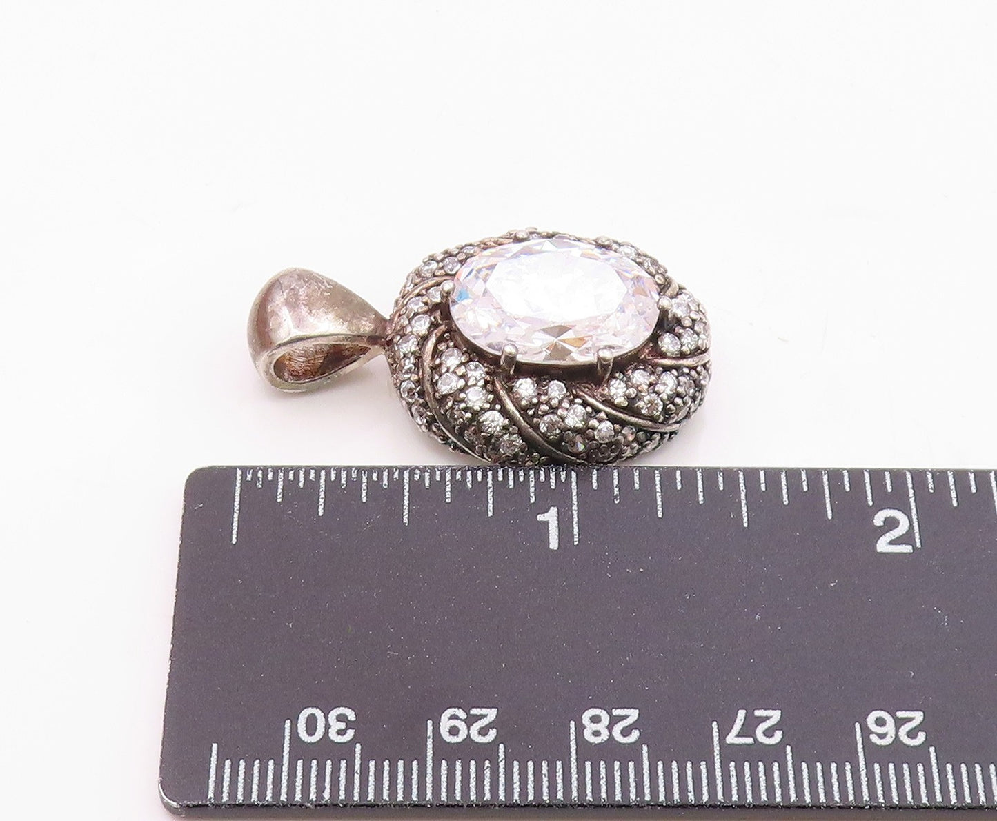 925 Sterling Silver   Vintage Sparkling Cubic Zirconia Oval Pendant  PT14994