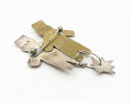 925 Sterling Silver  Vintage Two Tone Figures Etched Detail Brooch Pin  BP3693