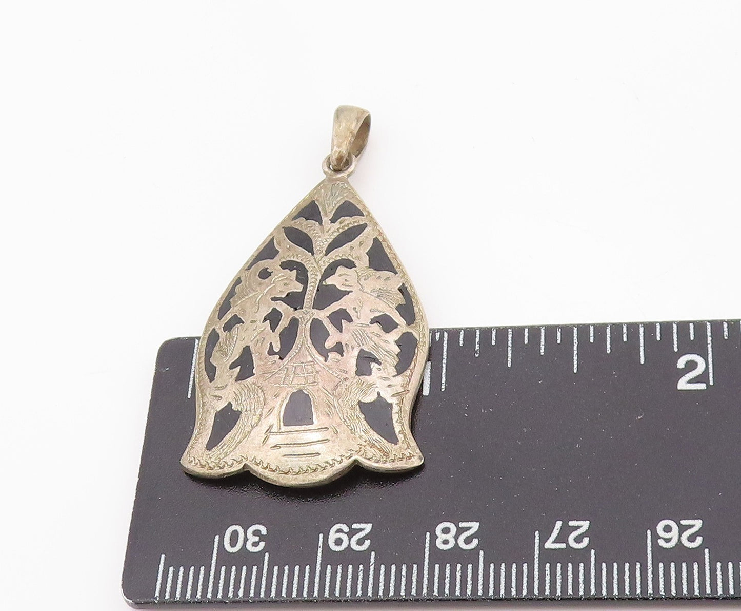 925 Sterling Silver Vintage Pendant Intricate Floral Leaf Motif Charm  PT25588