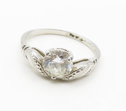 925 Sterling Silver  Sparkling Cubic Zirconia Solitaire Ring Sz 8  RG15507