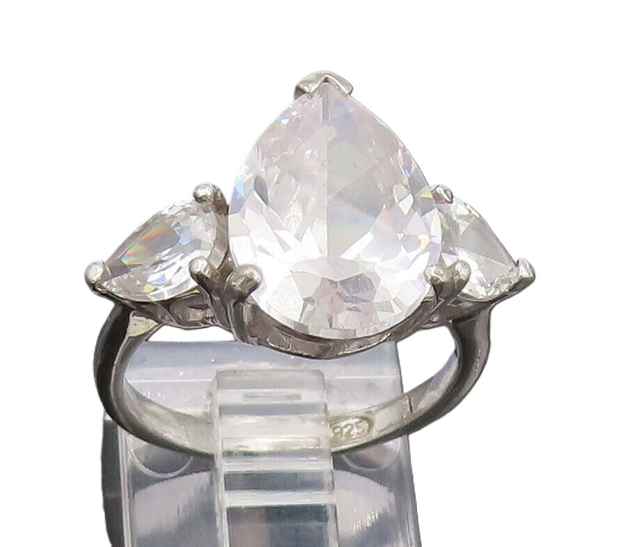 925 Sterling Silver  Vintage Tear Drop Cut 3 CZ Stone Ring Sz 7.25  RG27002