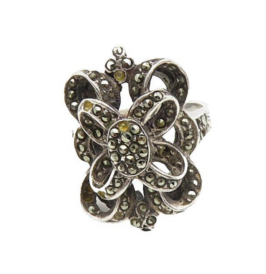 925 Sterling Silver  Vintage Marcasite Floral Design Band Ring Sz 7.5  RG8838