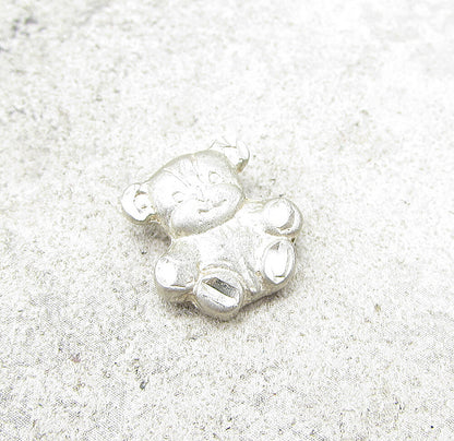 925 Sterling Silver  Vintage Etching Detail Teddy Bear Pendant  PT1343