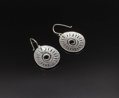 ISRAEL 925 Silver  Vintage Hammered Openwork Spiral Round Earrings  EG12028