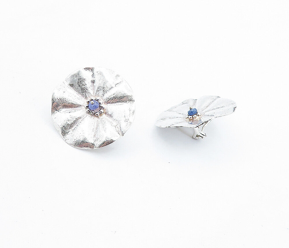 925 Sterling Silver  Vintage Blue Topaz Sculpted Non Pierce Earrings  EG2856