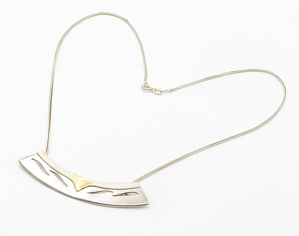 925 Sterling Silver  Vintage Two Tone Cutout Detail Chain Necklace  NE2396
