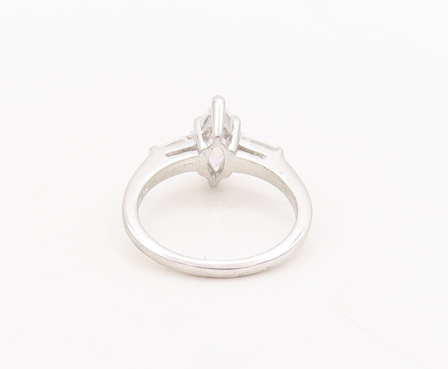 925 Sterling Silver Vintage Ring Minimalist Marquise Cut CZ  Sz 8  RG29756