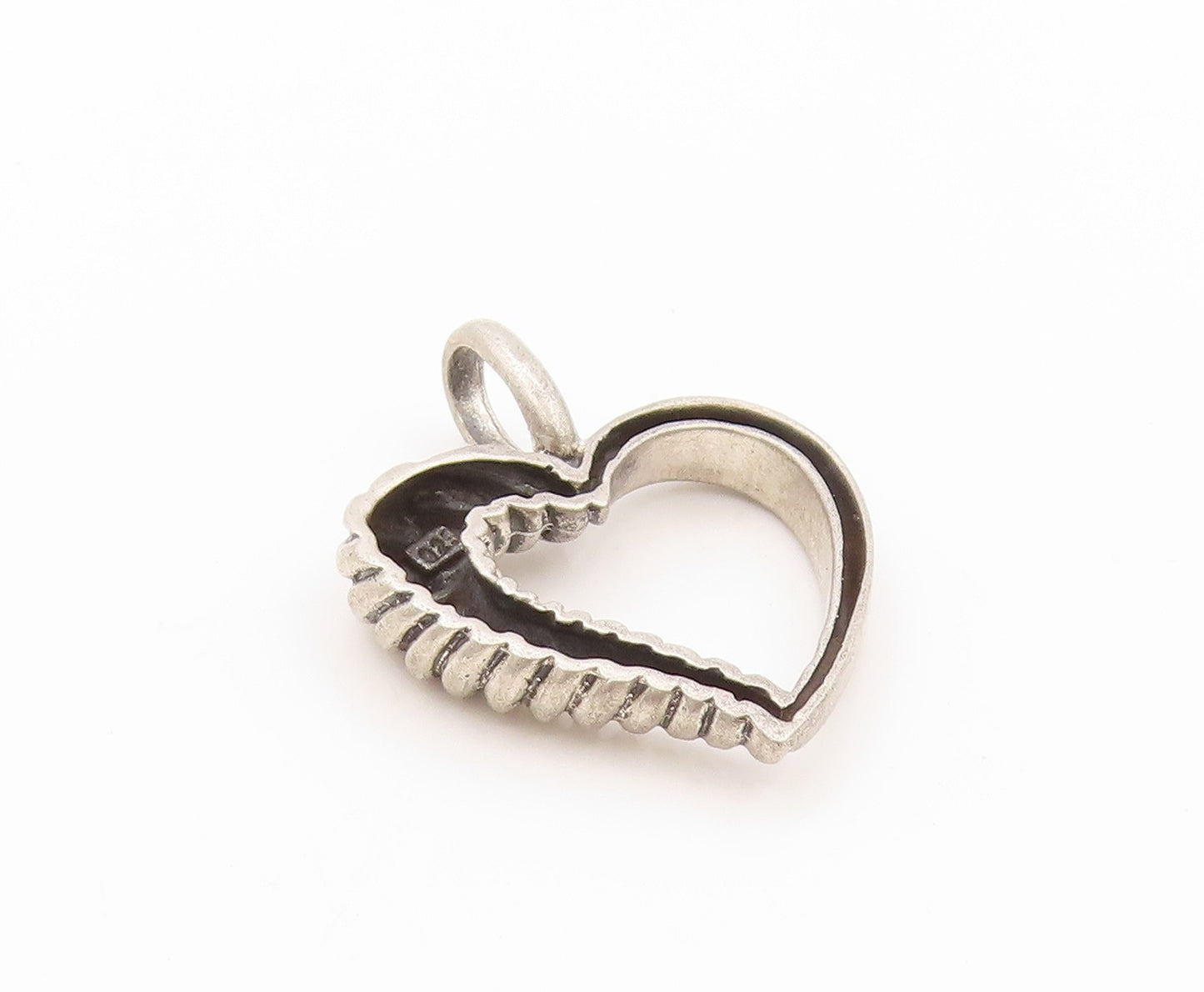 925 Sterling Silver Vintage Pendant Dark Tone Roped Cutout Heart  PT24118