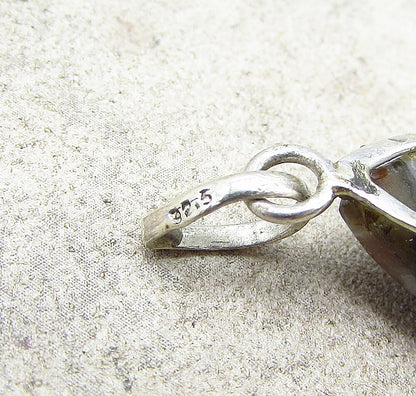 925 Sterling Silver  Vintage Cabochon Cut Agate Drop Pendant  PT1498