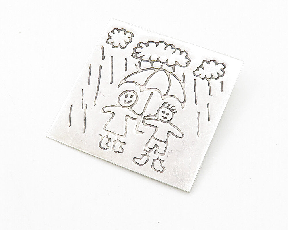 MEXICO 925 Sterling Silver  Vintage Etched Kids In The Rain Brooch Pin  BP4180