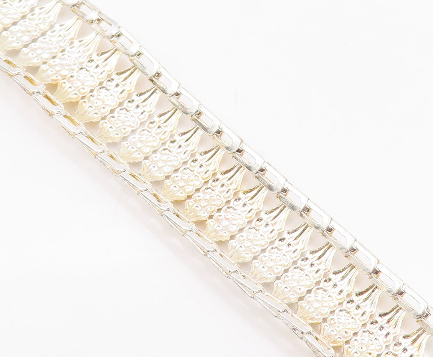 925 Sterling Silver Vintage Bracelet Solid Cutout Bead Repeated Pattern  BT10559