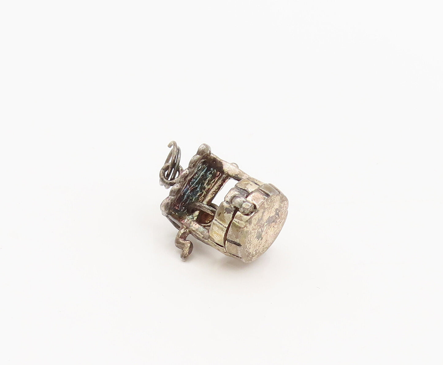 925 Sterling Silver  Vintage Mini 3D Carved Water Well Pendant  PT22230