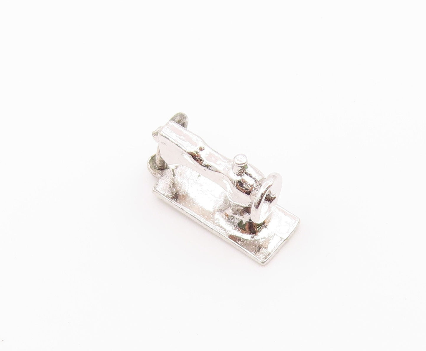925 Sterling Silver  Vintage Polished Sewing Machine Charm Pendant  PT21409
