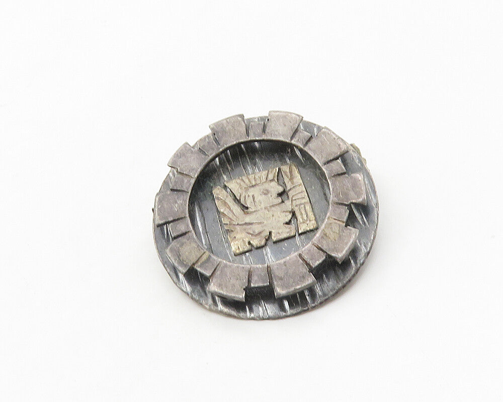 925 Sterling Silver  Vintage Oxidized Warrior Detail Round Brooch Pin  BP7249