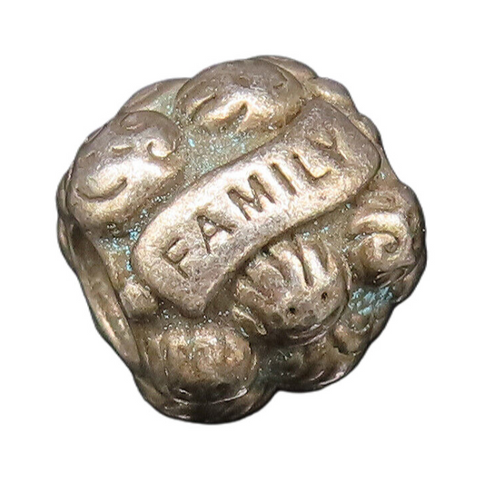 925 Sterling Silver  Vintage Family Love Happy Faces Charm Pendant  PT21779